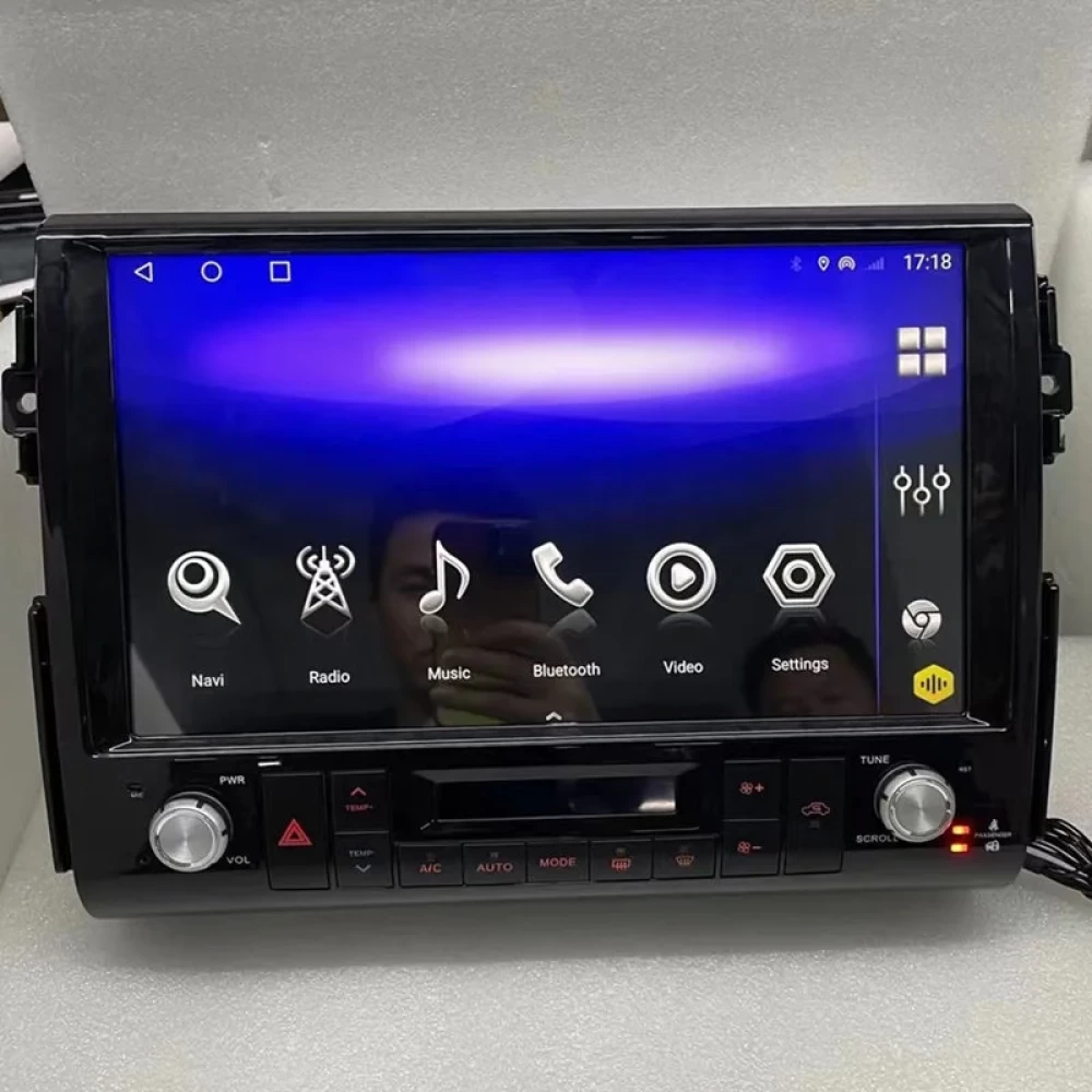 Toyota FJ Cruiser (2007-2022) Uyumlu 13.3 inç Android Multimedya Sistemi