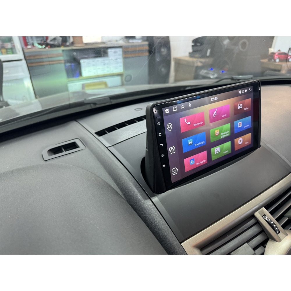 RENAULT MEGANE2 MULTİMEDYA CARPLAY-AND AUTO 4+32GB