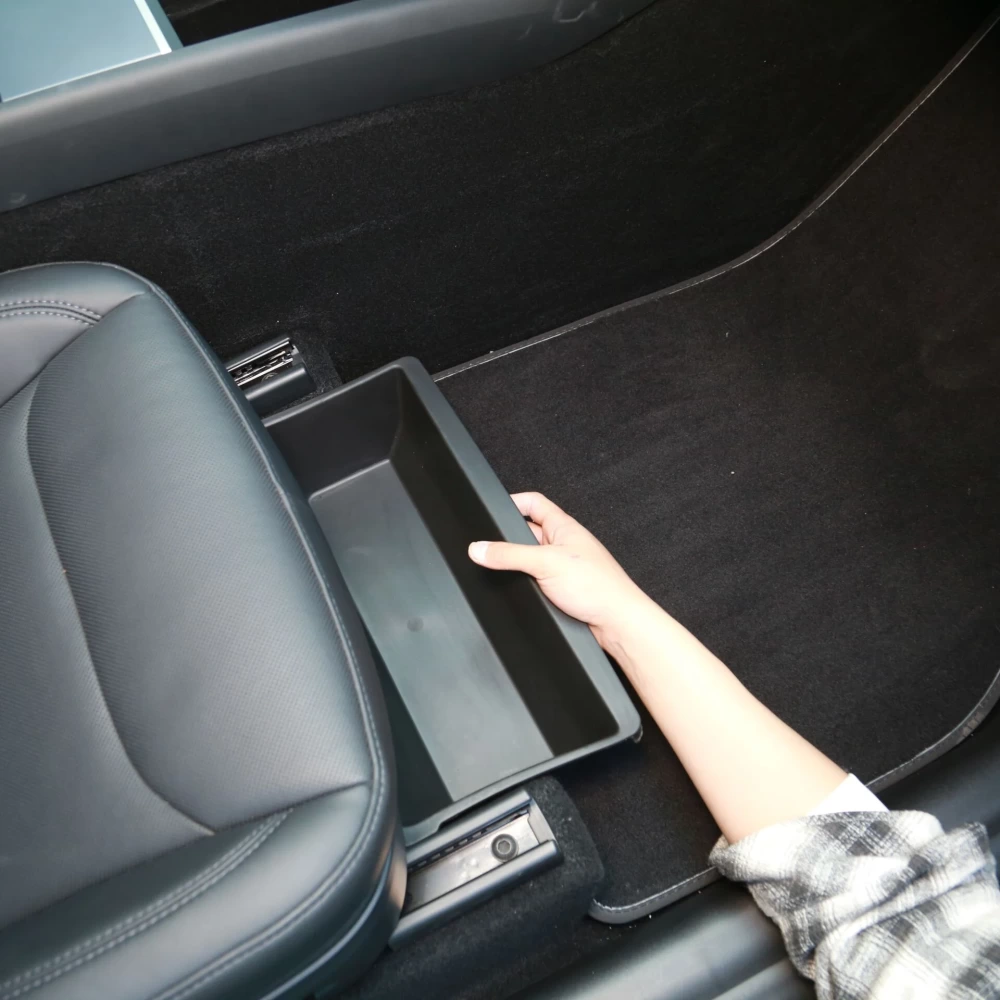 Tesla Model Y Juniper 2025 - Ön Koltuk Altı Saklama Organizer