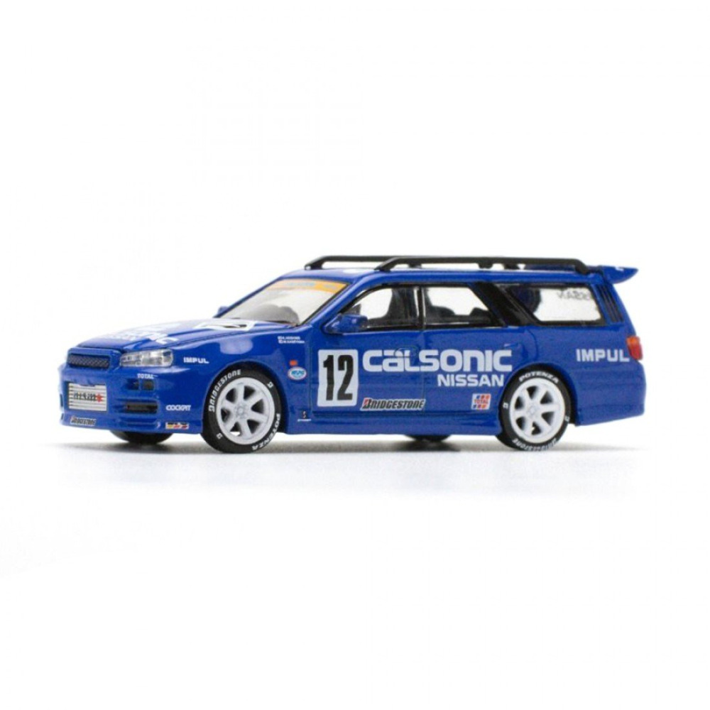 Poprace 1/64 Nissan Stagea R34 Face Calsonic Livery – Efsanevi Yarış Ruhu Geniş Gövdede