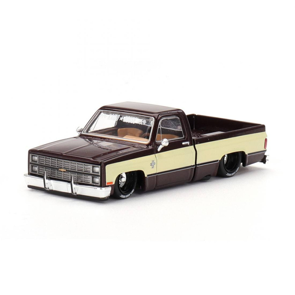 Mini GT x Kaido House 1/64 Chevrolet Silverado KAIDO Vintage Spec V1 – Amerikan Gücü ve Japon Estetiği