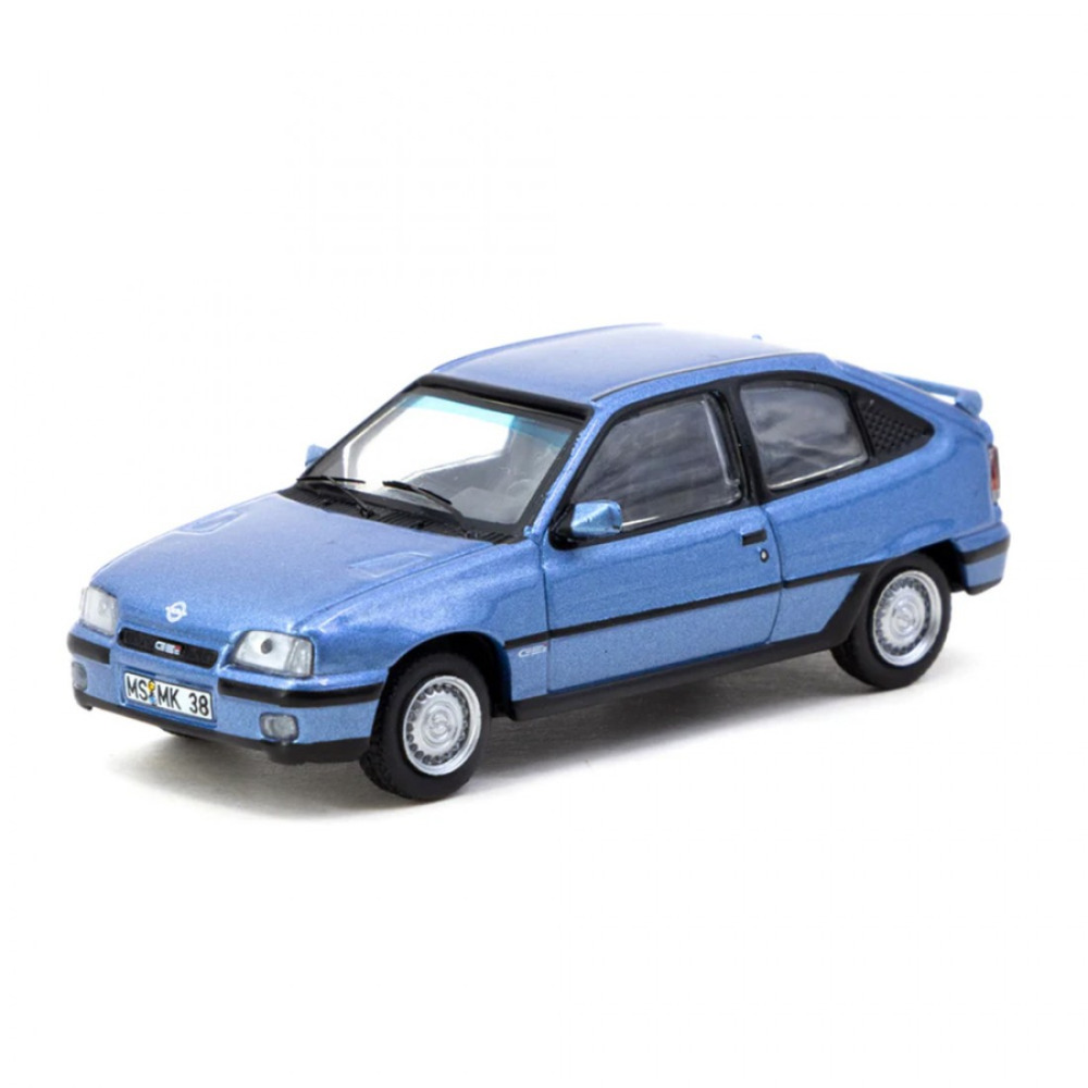 Tarmac Works 1/64 Opel Kadett GSi Blue Metallic – Bir Dönemin Otoban Efsanesi