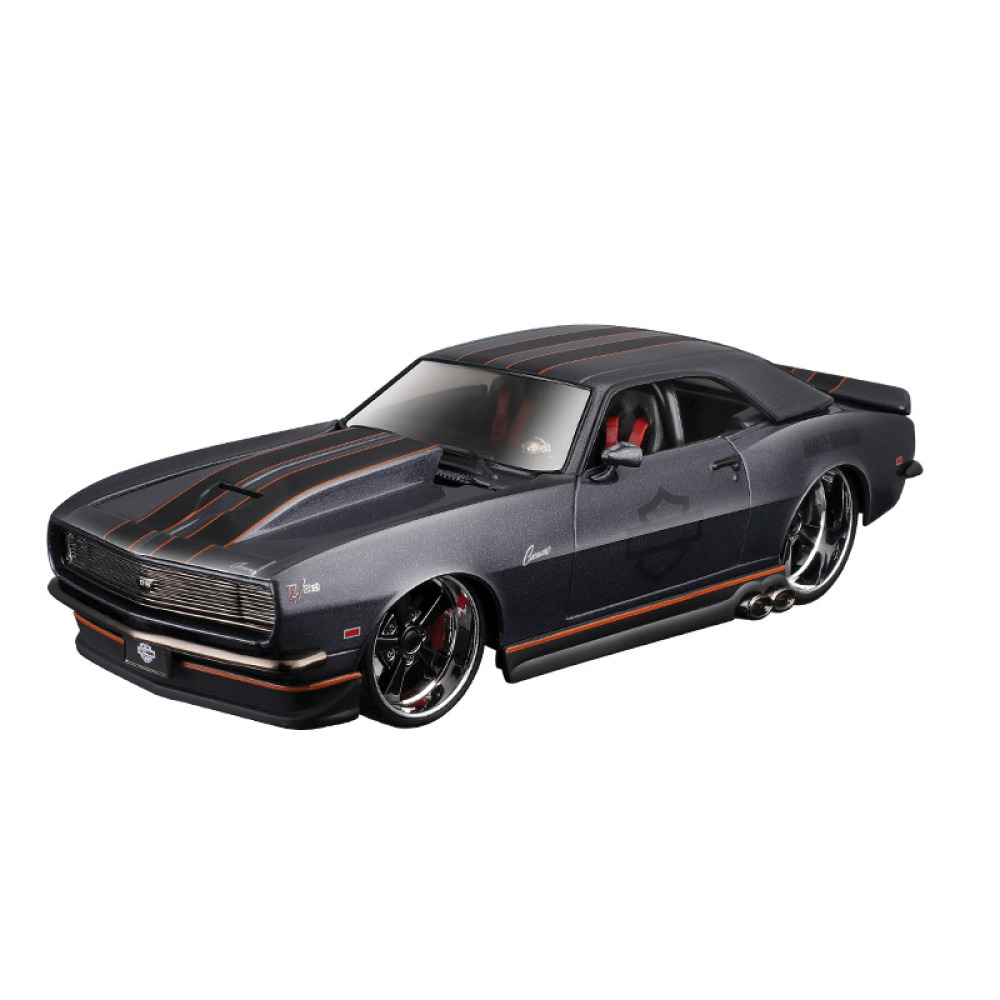 Bburago 1/24 1968 Chevrolet Camaro Z/28 – Safkan Amerikan Yarış Ruhu ve Metalik Estetik Diecast Koleksiyonunuzda
