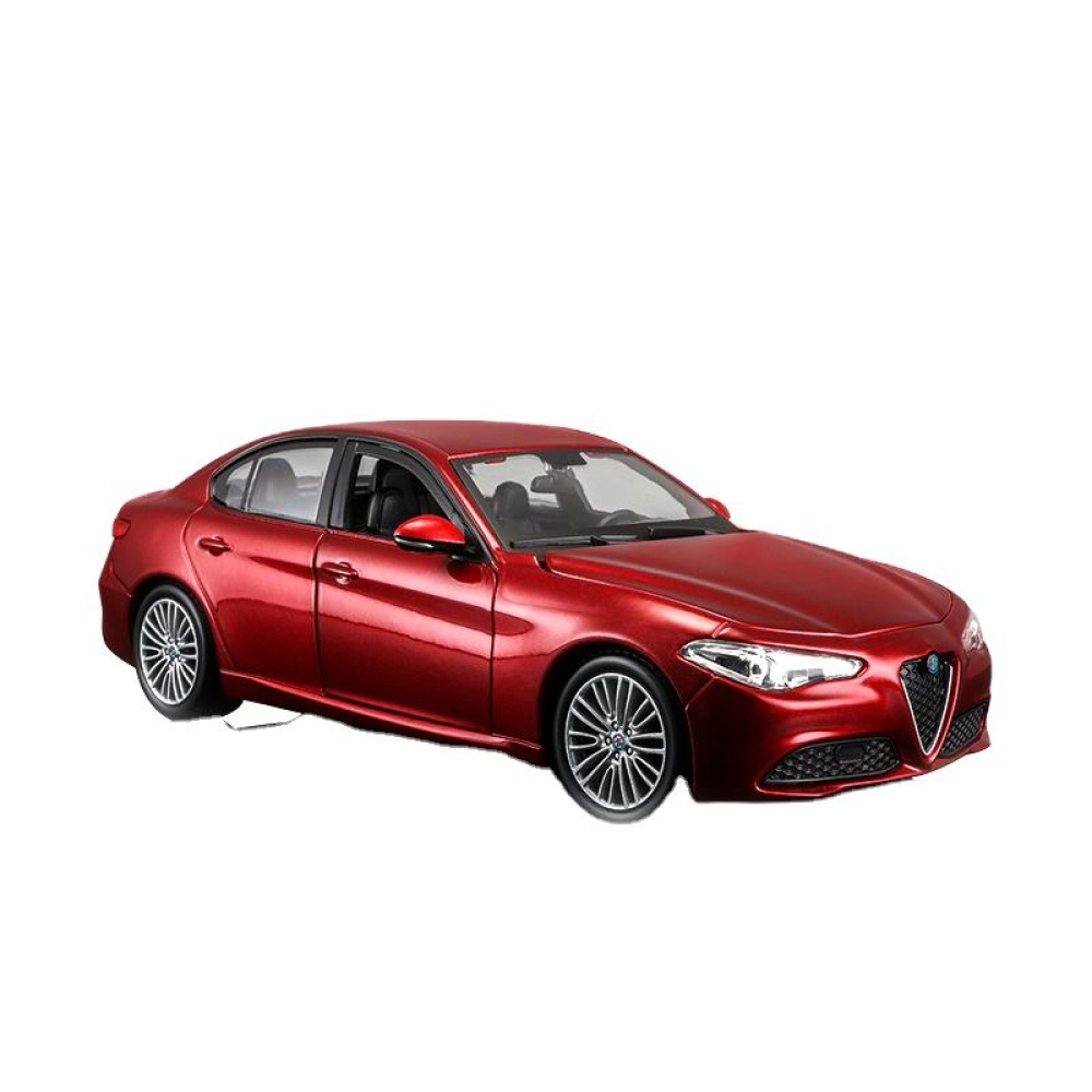 Bburago 1/24 Alfa Romeo Giulia Quadrifoglio Diecast İtalyan Tutkusu ve Estetiğin Zirvesi