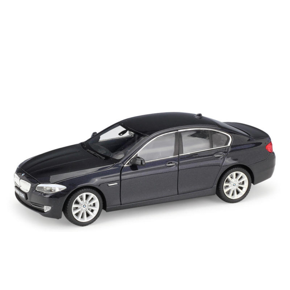 Welly 1/24 BMW 535i Diecast Modern Lüksün ve Alman Mühendisliğinin Kusursuz Uyumu