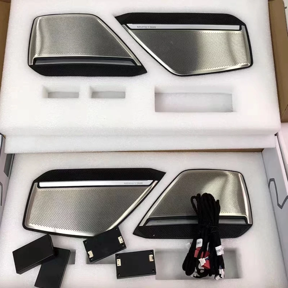 Audi A6 & A7 C8 (2019-2025) 30 Renkli LED Işıklı Metal Hoparlör Kapak Seti