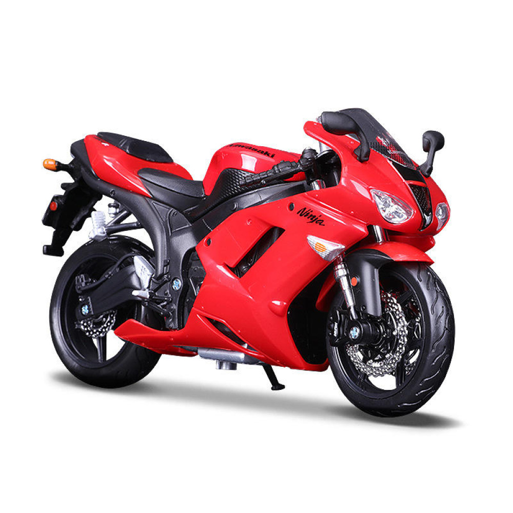 Maisto 1/12 Kawasaki Ninja ZX-6R – Kırmızı Dev Dev Ölçekte Sahnede