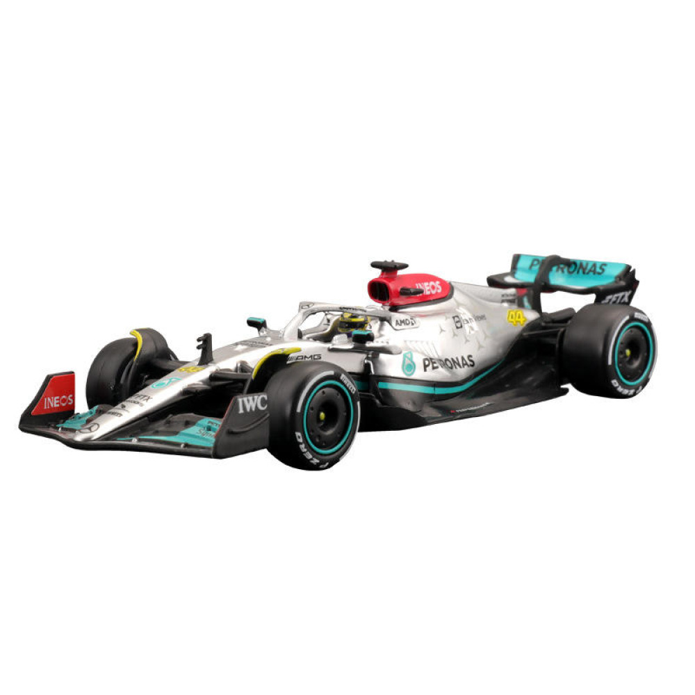 Bburago 1/43 Mercedes-AMG F1 W13 (2022) Diecast Gümüş Okların Yeni Çağı ve Radikal Mühendislik