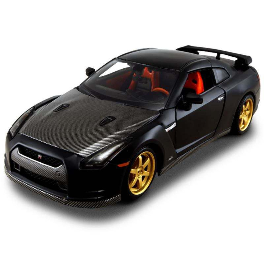 Maisto 1/24 Nissan GT-R (R35) Diecast Godzilla Efsanesinin Modern Gücü ve Japon Mühendislik Zirvesi